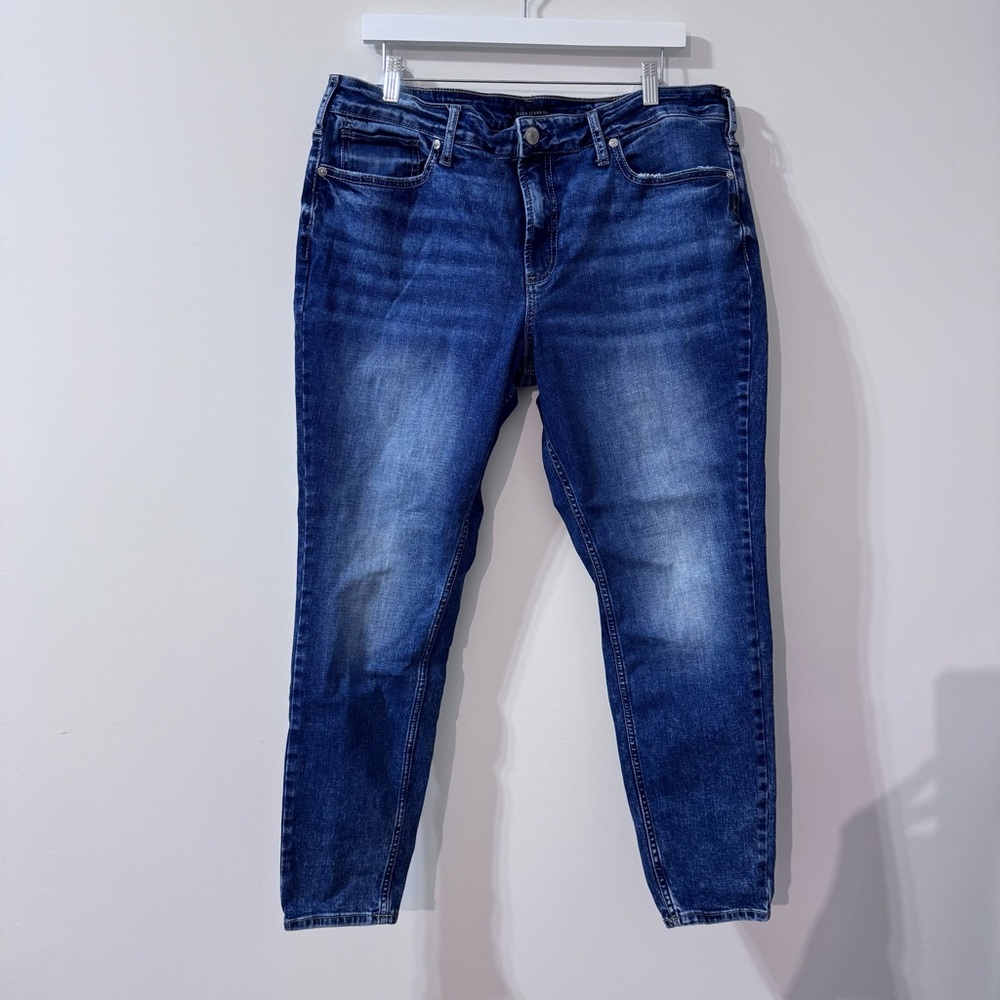 Silver Jeans Dark Wash - Classic Suki Skinny Back Pocket Stitch Size 18W - Picture 4 of 7